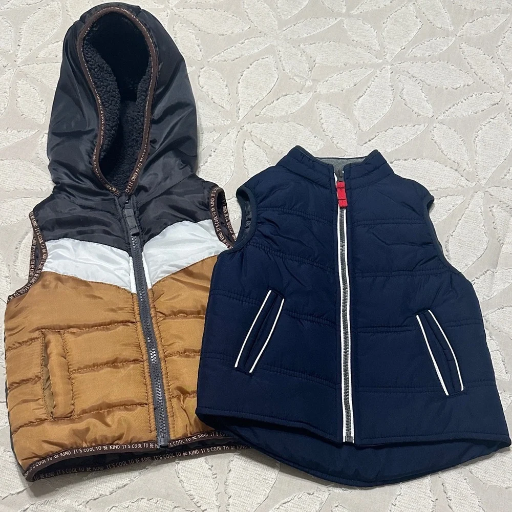 Bundle of Two Hooded and Sleeveless Vests Like New sz 2T